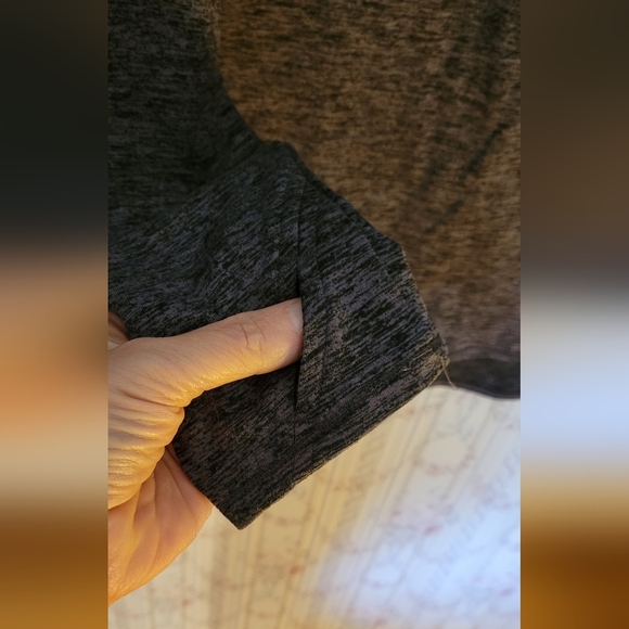 Climate Right Cuddle Duds Large Camo Gray Long Sleeve Tee Finger Hole in Sleeve - Picture 4 of 4